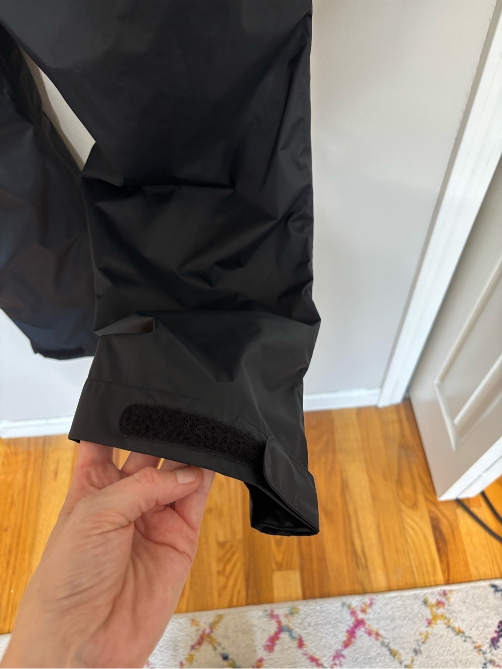 Helly Hansen Men’s Waterproof Rain Pants in Black - Size 2XL - Picture 5 of 9
